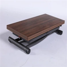 जगह बचाने के लिए कॉफी को डाइनिंग टेबल पर उठाना